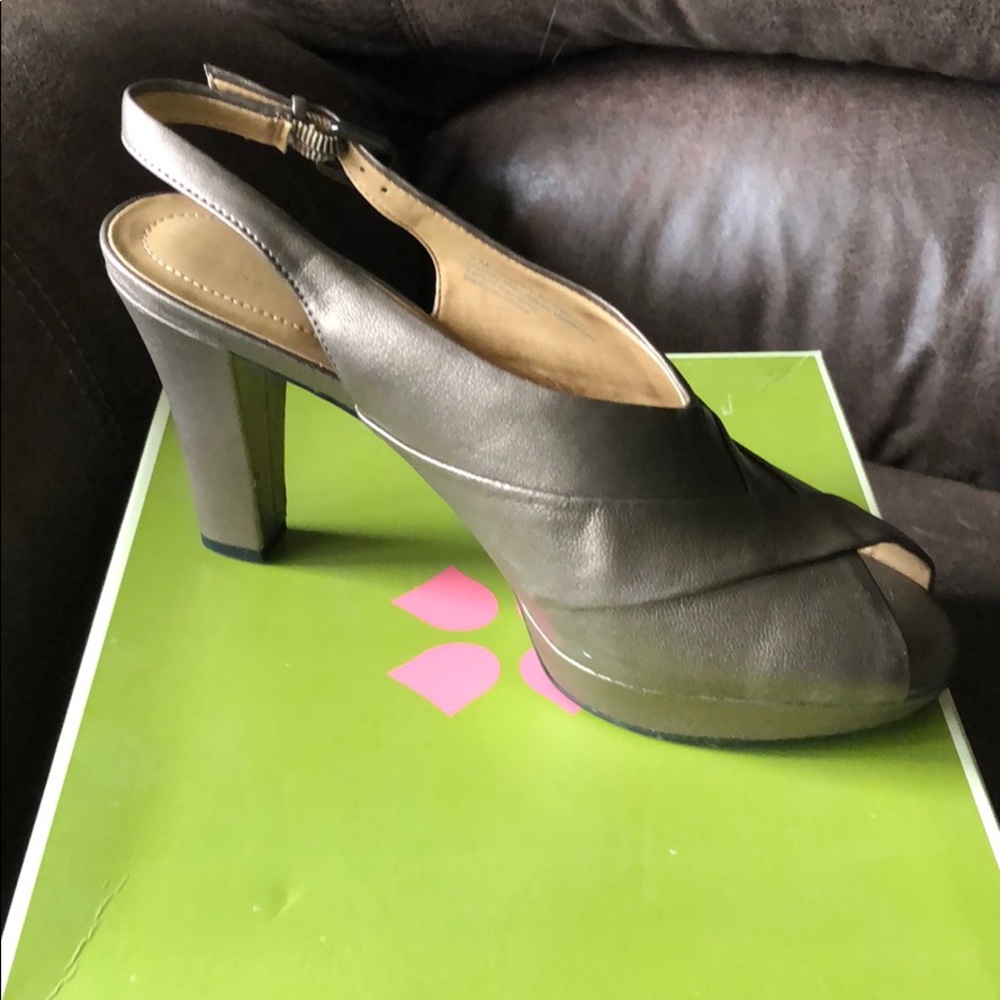 Women’s shoes